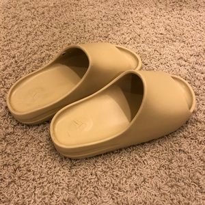 Adidas Yeezy Slides Desert Sand